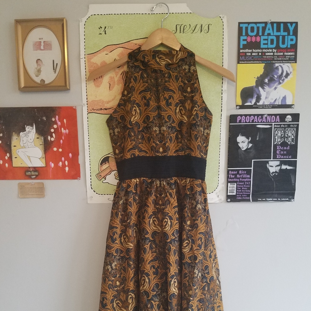Vintage sleeveless midi dress
